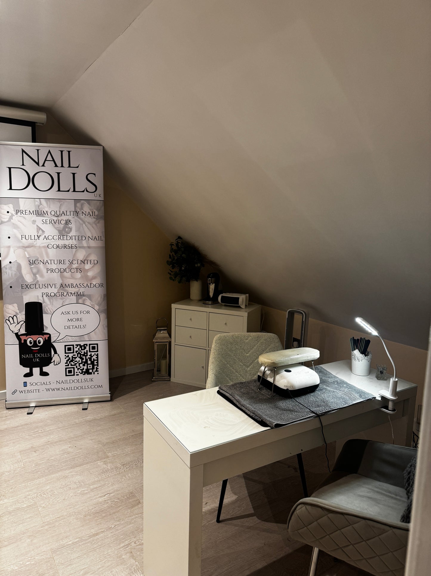 THE NAIL TECHNICIAN PROGRAMME